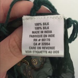 Urban Outfitters Accessories - Urban Outfitters 100% Silk Scarf Urban Outfitters Accessories - Urban Outfitters 100% Silk Scarf